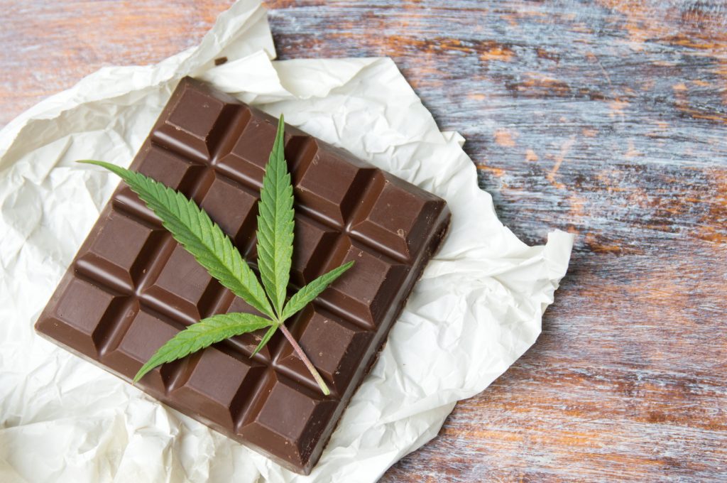 how long do edibles take to kick in?